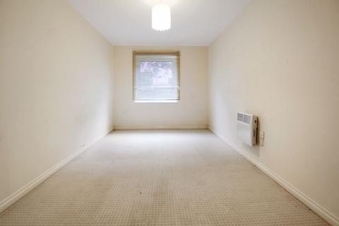 21 Maplehurst Close, Dartford, DA2 7WX