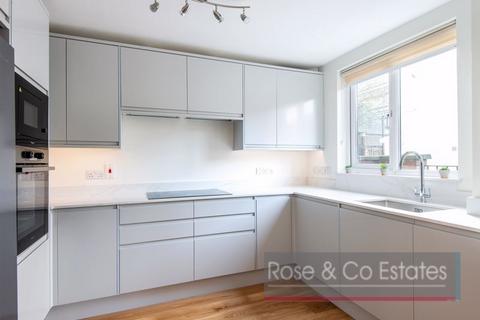 5 bedroom house to rent, Kilburn Park Road, London