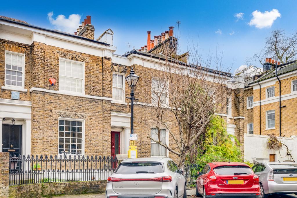Sutherland Walk, Walworth, SE17 2 bed townhouse for sale £850,000