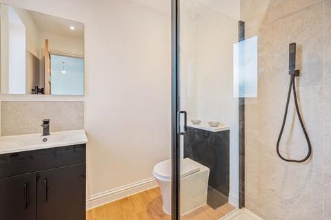 10c Cedar Walk, Kenley, CR8 5JL