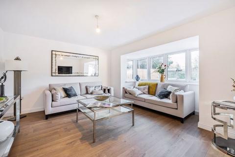 10b Cedar Walk, Kenley, CR8 5JL