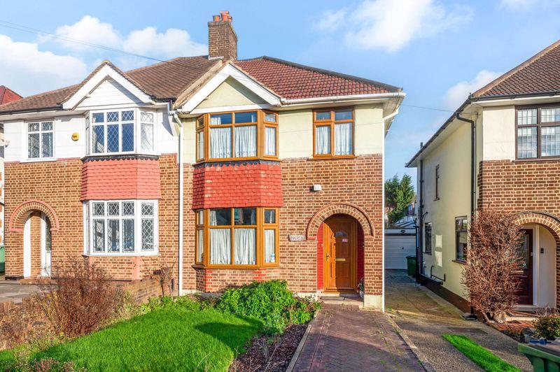 Glenesk Road, Eltham, SE9 1RE 3 bed semidetached house for sale £475,000
