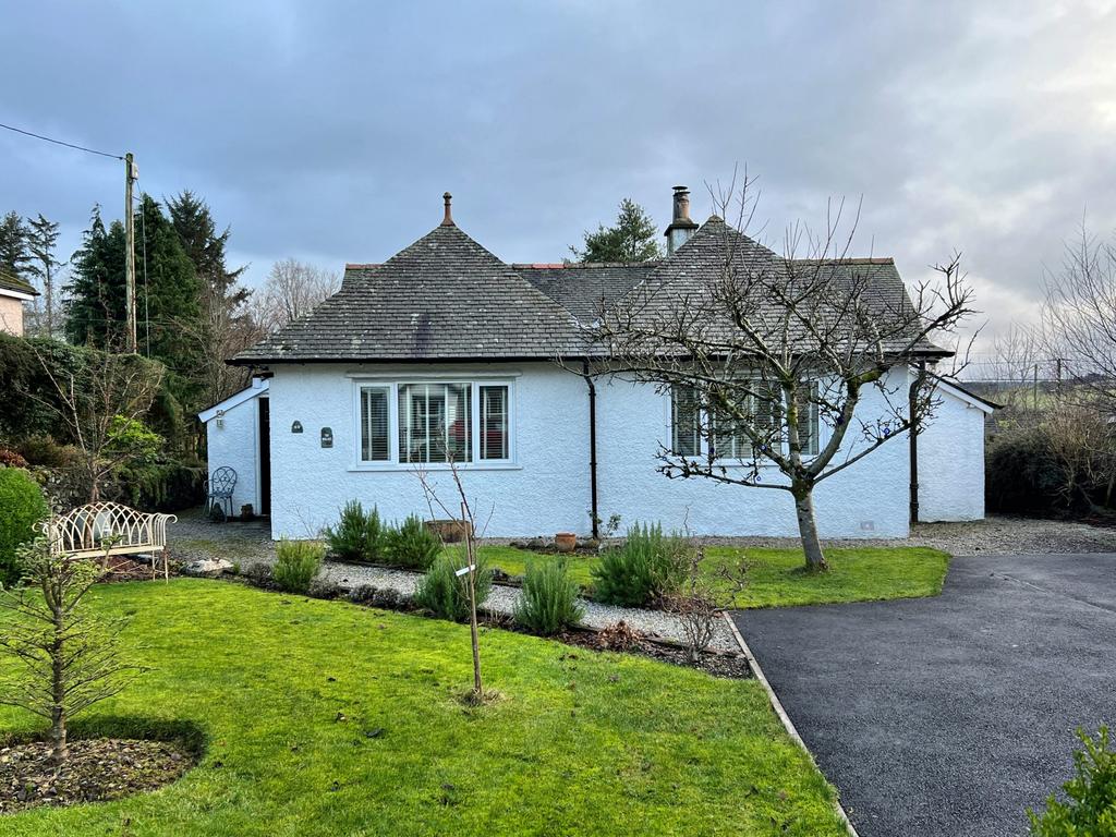 The Hollies, 69 Main Street, Dalry - Williamson an