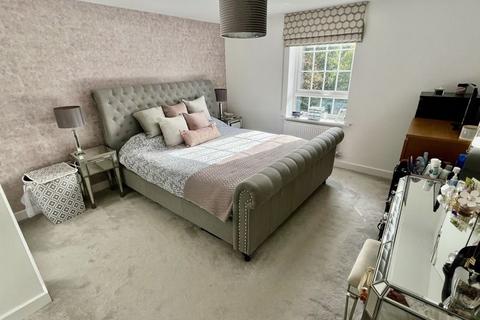 4 bedroom detached house for sale - Clos Telyn, Penperlleni, Abergavenny