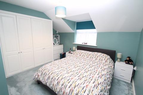 5 Atkinson Road, Hawkinge, Folkestone, CT18 7SB