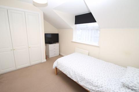 5 Atkinson Road, Hawkinge, Folkestone, CT18 7SB