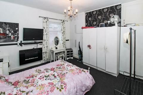 2 bedroom terraced house for sale, Platting Lane, Rochdale, OL11 2JT