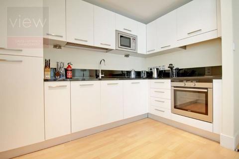 1 bedroom apartment to rent, High Timber Street, EC4V