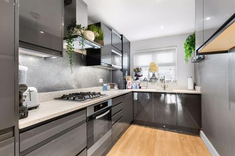 undefined, Homefield Road, Walton-On-Thames