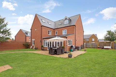 6 bedroom detached house for sale, Wallin Road, Banbury OX17