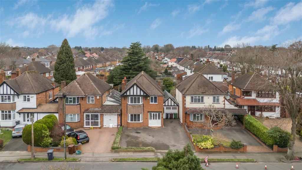 Fabian Crescent, Solihull B90 4 bed detached house for sale £560,000