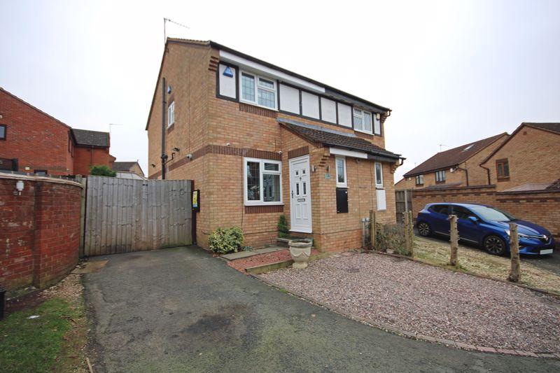 Trinity Road, Stourbridge DY8 2 bed semidetached house for sale £220,000