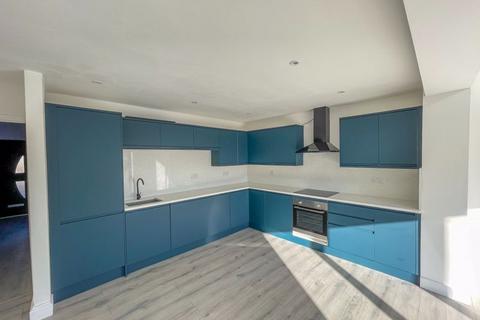 3 bedroom semi-detached house for sale, Moorhills Crescent, Leighton Buzzard LU7