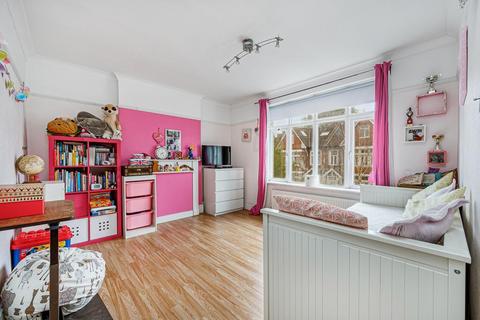 5 Craven Avenue, London, W5 2SY