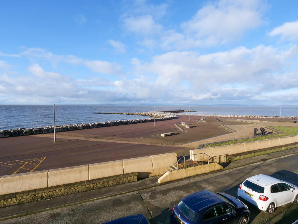 Grosvenor Apartments, Heysham Road, Heysham, LA3 1GW 2 bed flat for