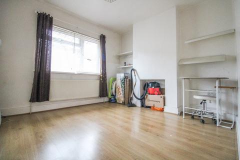 3 bedroom end of terrace house for sale, Exeter Road, Croydon, CR0