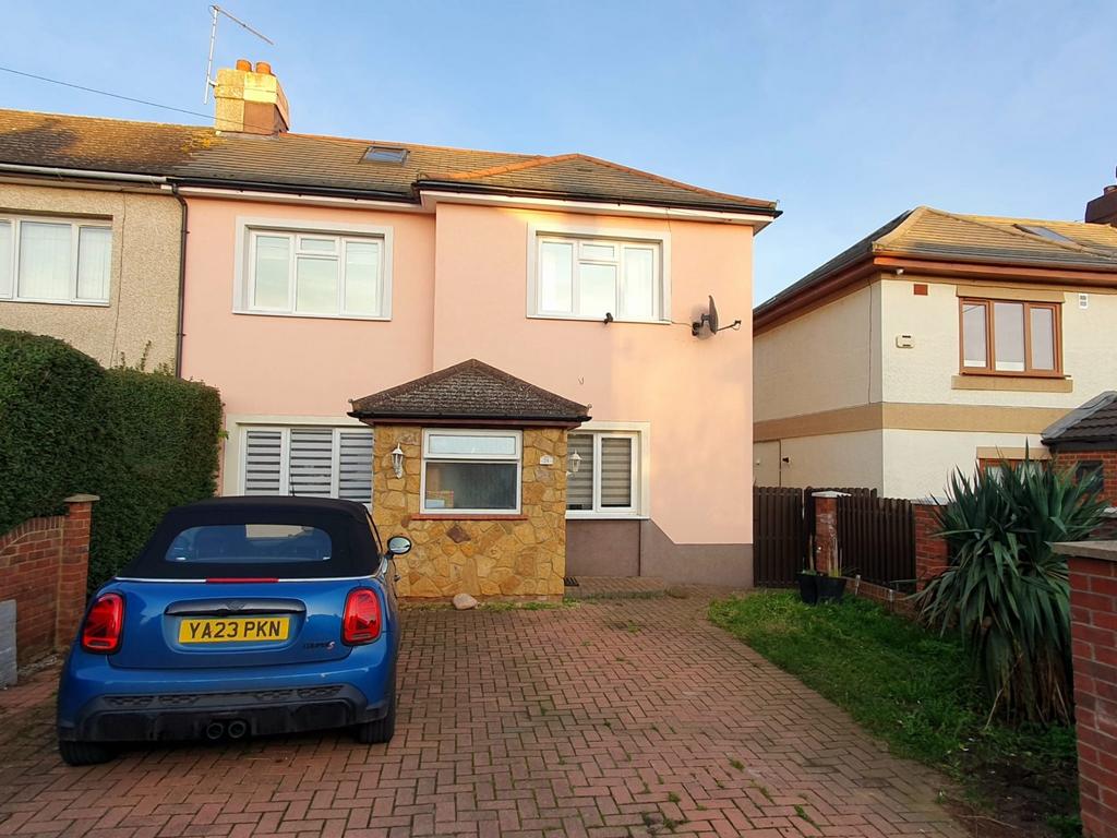 Lewis Road, Northampton NN5 3 bed semidetached house for sale £300,000