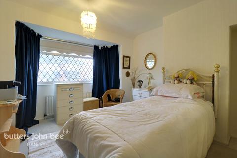 22 Derek Drive, Stoke-on-trent, ST1 6BY