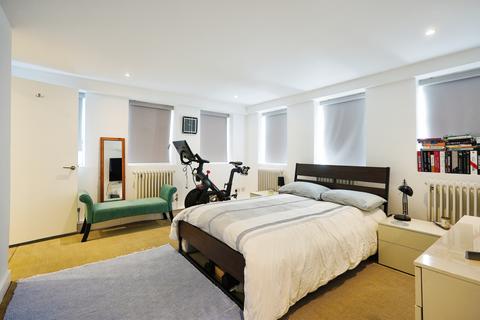 2 bedroom flat to rent, Kingsway Place, Clerkenwell, EC1R