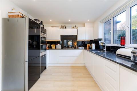4 bedroom end of terrace house for sale, Beech Close, Wimbledon, London, SW19