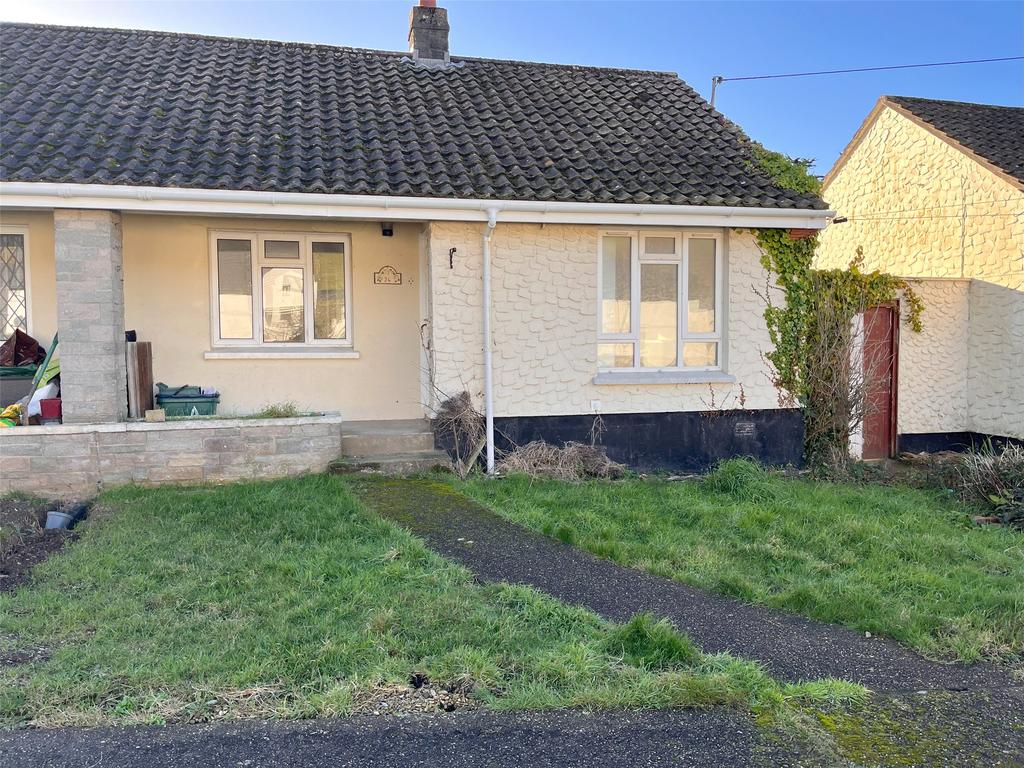 St. Marys Road, Croyde, Braunton, Devon, EX33 1 bed bungalow for sale £300,000