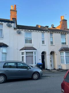 4 bedroom terraced house to rent, 7 Ranelagh Terrace, CV31 3BS