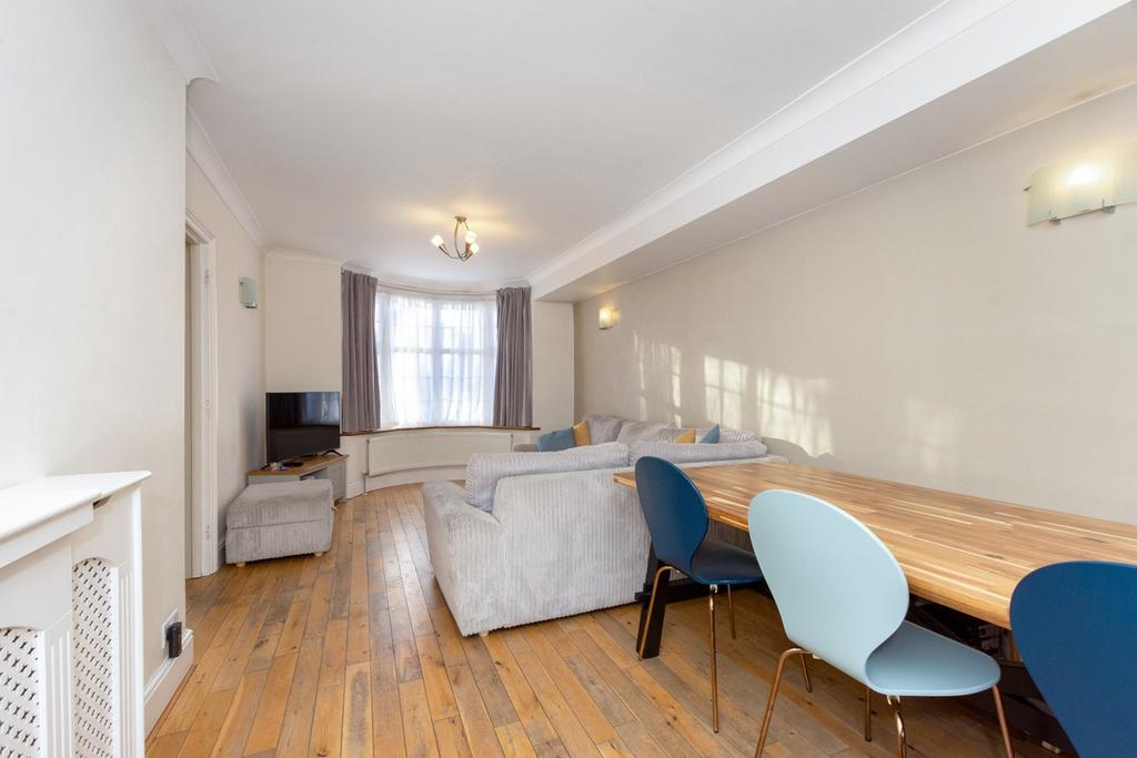 Portland Avenue, Sidcup, DA15 3 bed terraced house for sale £425,000