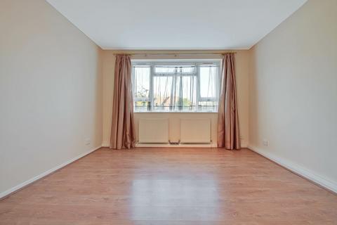 2 bedroom flat for sale, 141 Ashurst Road, London, N12