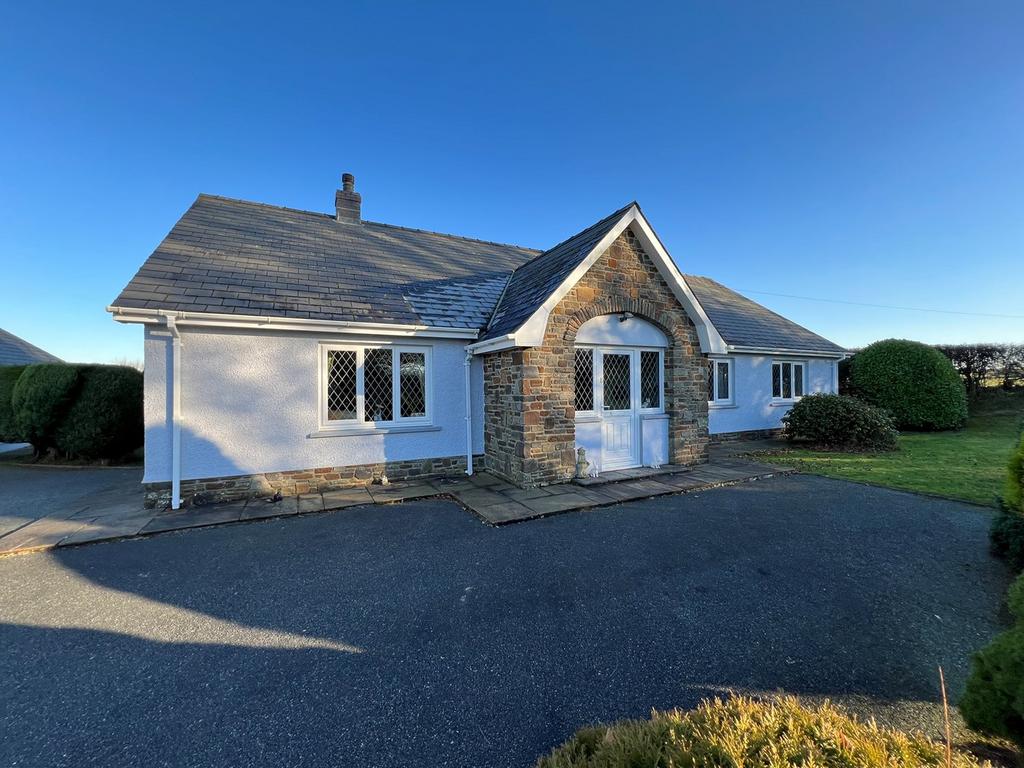 Bwlchygroes, Llandysul, SA44 3 bed detached bungalow for sale £329,950