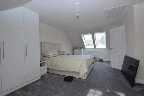 3 bedroom semi-detached house to rent - Stafford Way, Rackheath NR13