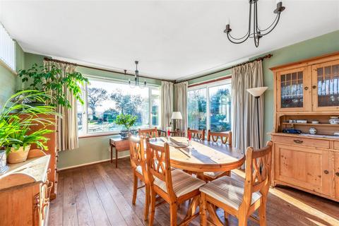 29 Cheyne Walk, Meopham, Gravesend, DA13 0PF