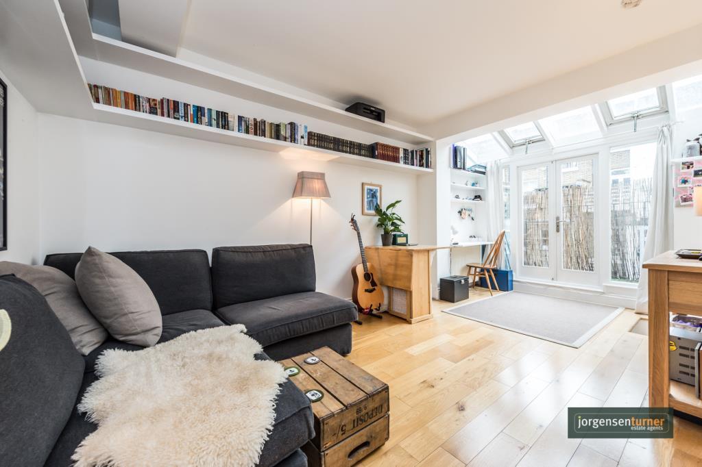 Tunis Road Shepherds Bush, London, W12 7EZ 1 bed flat for sale £400,000