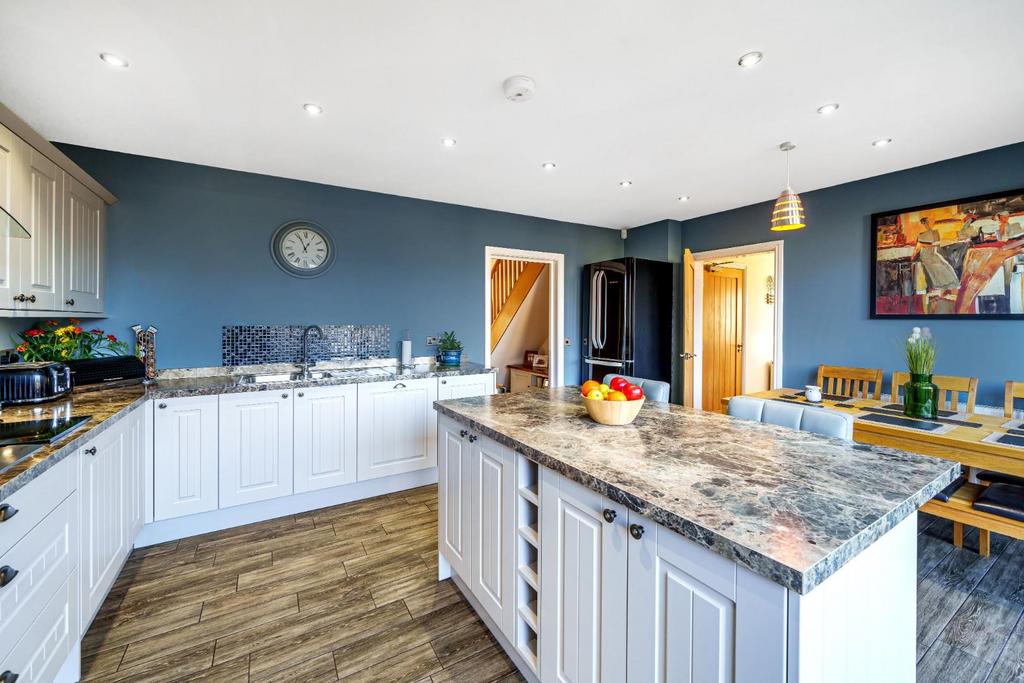 Gateforth Court, Hambleton, Selby 5 bed detached house for sale £475,000