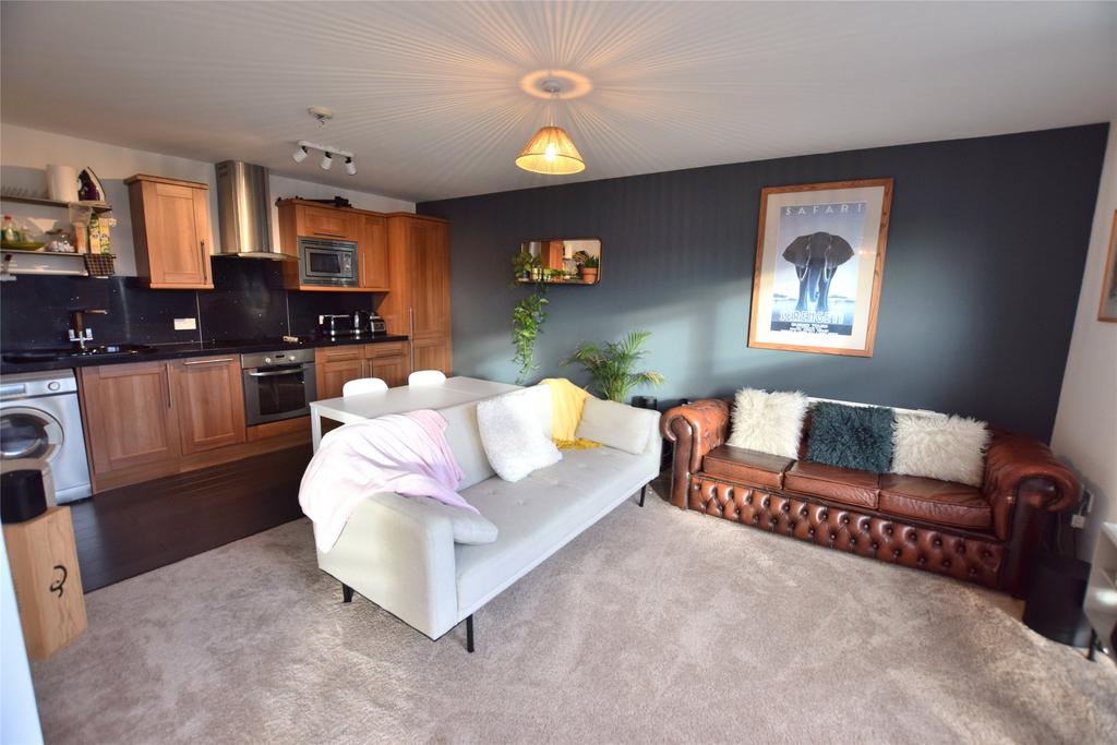 Living Room/Kitchen