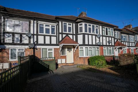 2 bedroom apartment for sale, Westview Drive, Woodford Green IG8