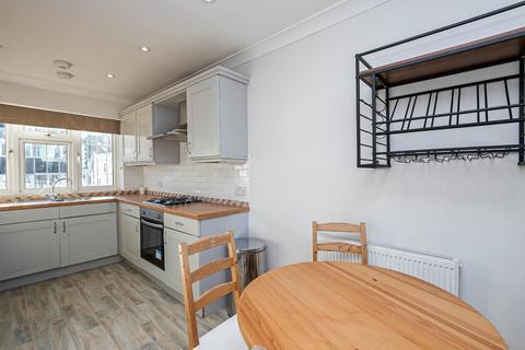 2 bedroom apartment for sale, Westview Drive, Woodford Green IG8