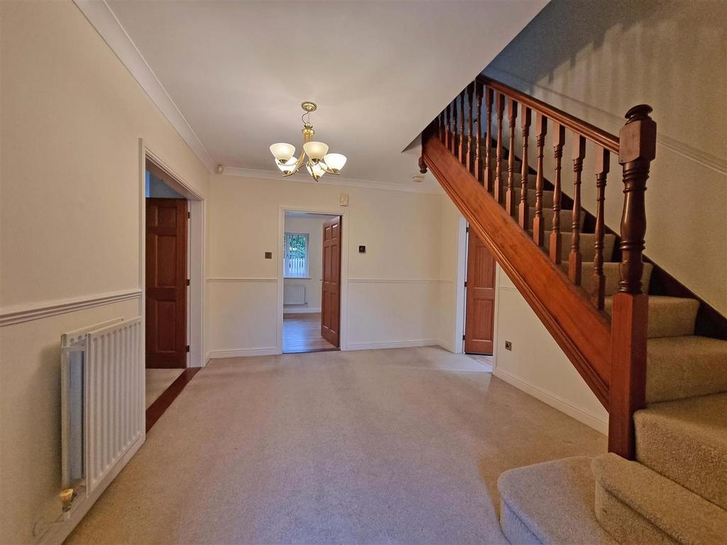 Norton Drive, Wythall, Birmingham 5 bed detached house for sale £750,000