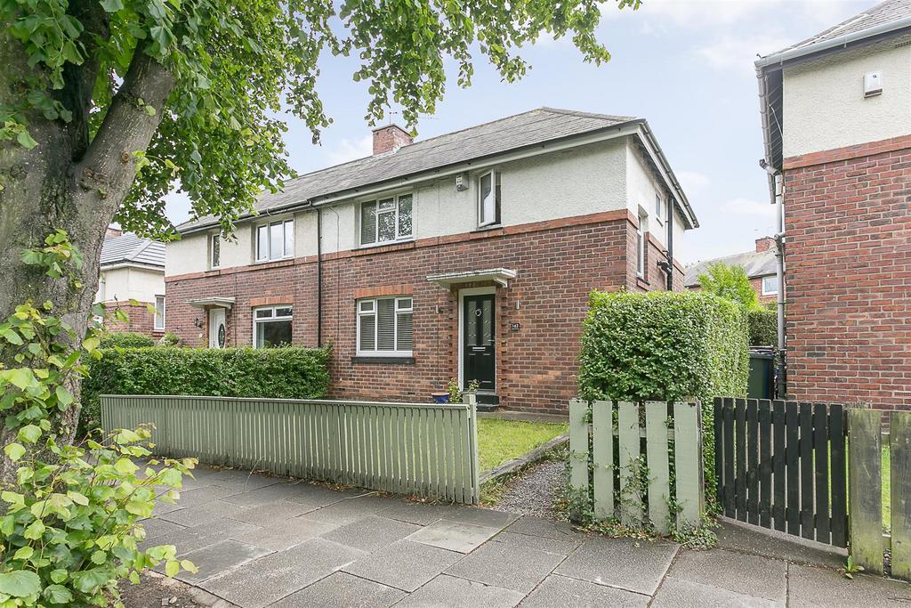 Hollywood Avenue, Gosforth, Newcastle... 3 bed semidetached house £