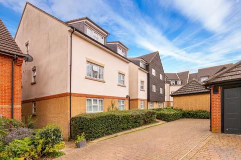43 Retreat Way, Chigwell, IG7 6EL