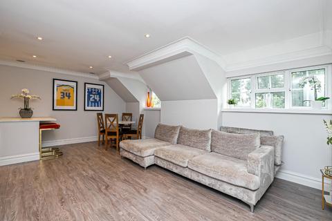 43 Retreat Way, Chigwell, IG7 6EL