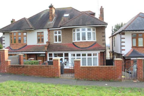Lychgate Pollards Crescent, London, SW16 4NX