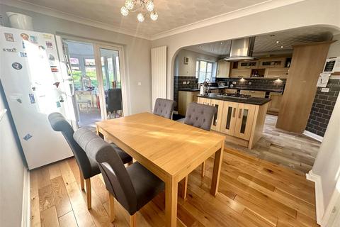 12 Heol Fioled, Barry, CF63 1HB
