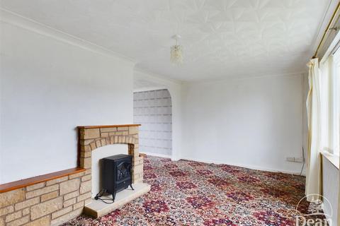 3 bedroom semi-detached house for sale, Southwood Close, Cinderford