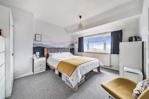 22 Addingtons Road, Great Barford, Bedford, MK44 3HR