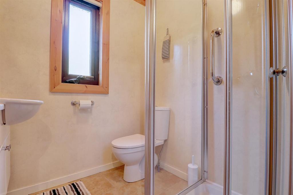 Shower Room.jpg
