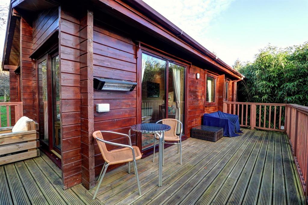 Decking Area .3.jpg