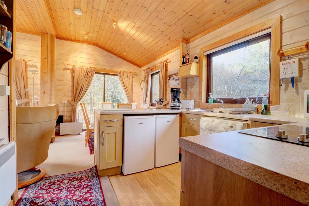 Kitchen .1.jpg