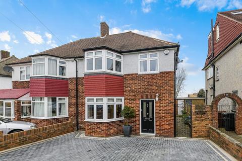 15 Cunliffe Road, Epsom, KT19 0RJ