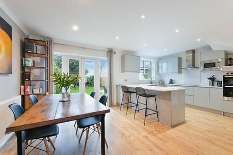 15 Cunliffe Road, Epsom, KT19 0RJ