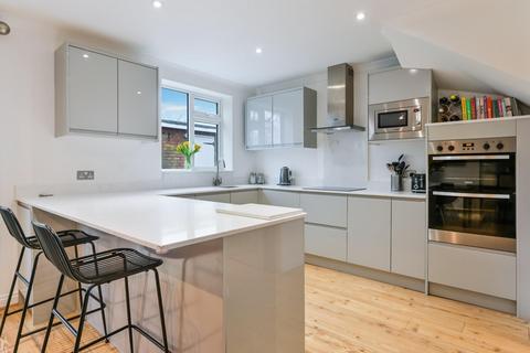 15 Cunliffe Road, Epsom, KT19 0RJ